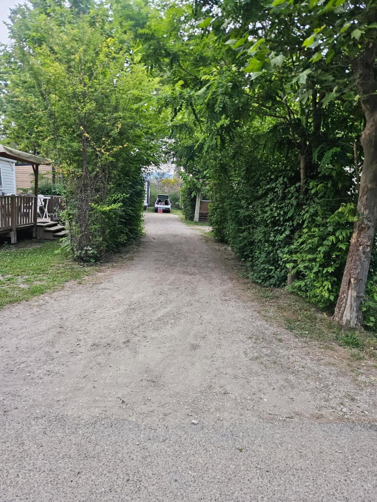 Mobil-Home 6 Personnes Chez Maylia Cadenet Exterior photo